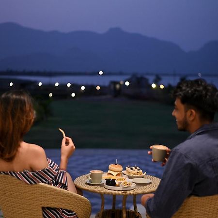 Saj By The Lake, מאלשיג' גט מראה חיצוני תמונה